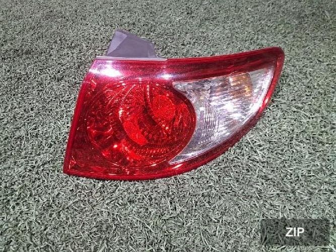Hyundai Santa Fe 2007 — фонарь задний правый 92402-2B000-2