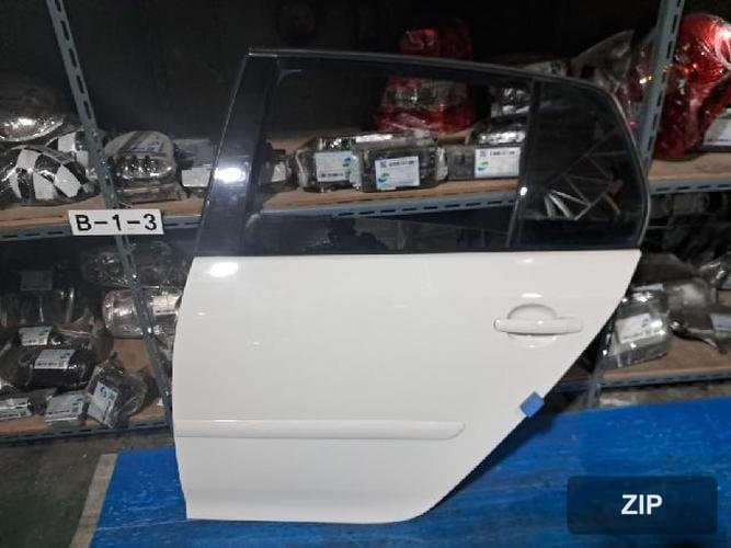 Volkswagen Golf 2007 — задняя дверь левая