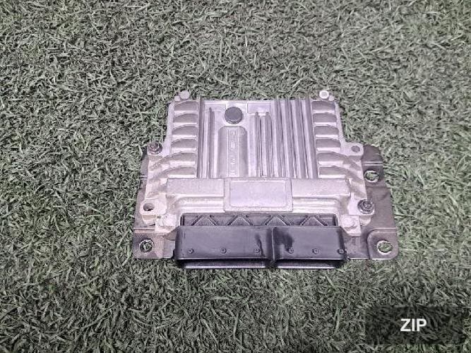 Блок управления двигателем ECU