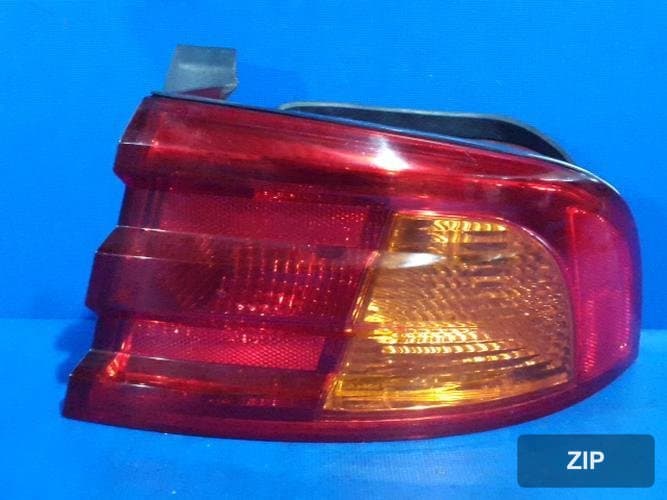 Kia Optima 2003 — фонарь задний правый 924213C000