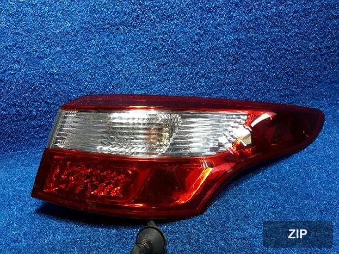 Renault SM5 2011 — фонарь задний правый (внешний) 265500029R