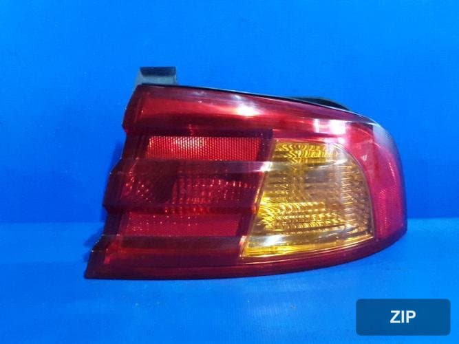 Kia Optima 2004 — задний фонарь правый наружный 924213C000