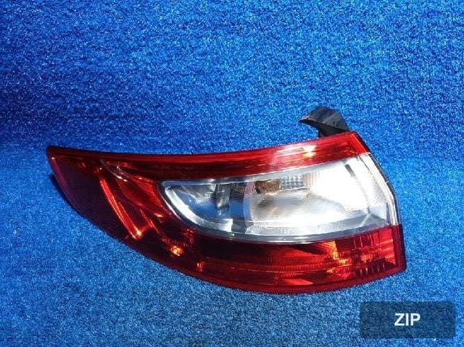 Renault SM3 2012 — фонарь задний левый наружный 26550016R
