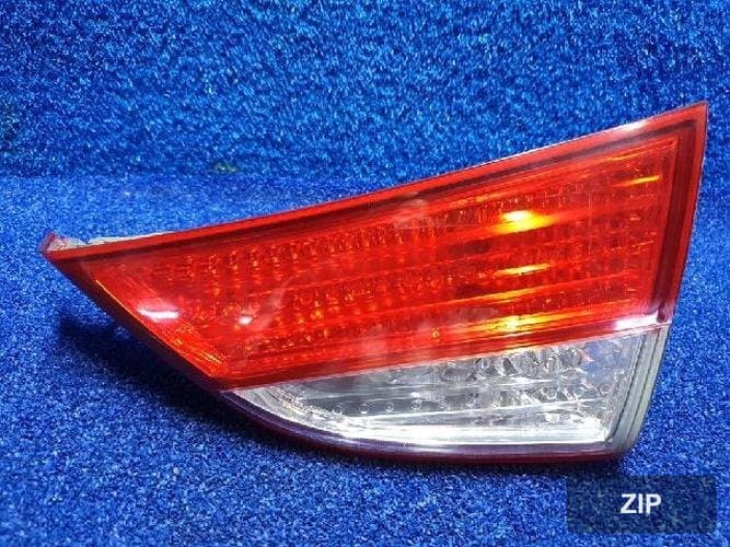 Hyundai Avante 2012 — задний фонарь правый (внутренний) 1