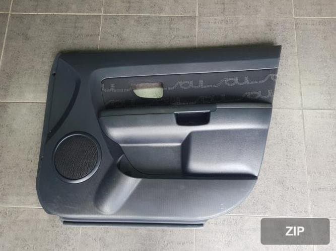 Kia Soul 2010 — дверь передняя правая