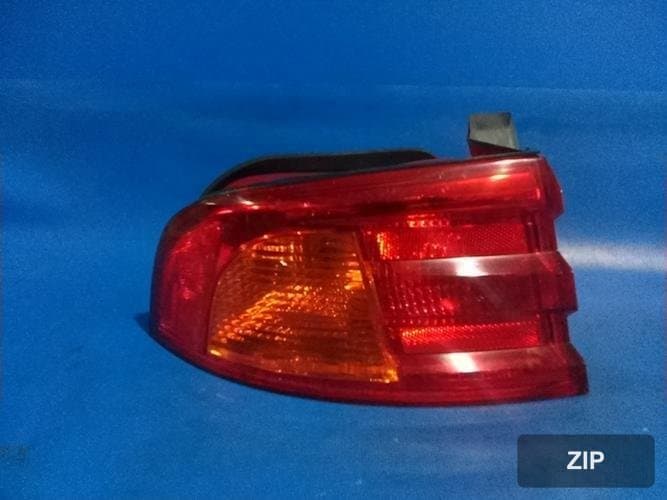 Kia Optima 2004 — фонарь задний левый наружный 924113C070