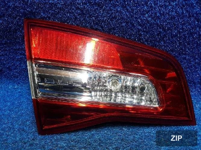 Renault QM5 2013 — задний фонарь левый (внутренний)