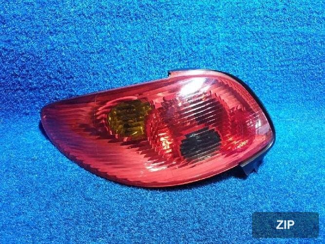 Peugeot 206 2006 — фонарь задний левый наружный