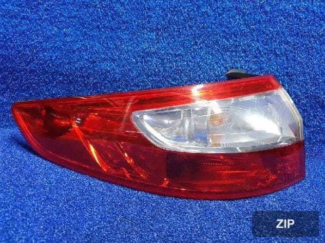 Renault SM3 2011 — фонарь задний левый наружный 10