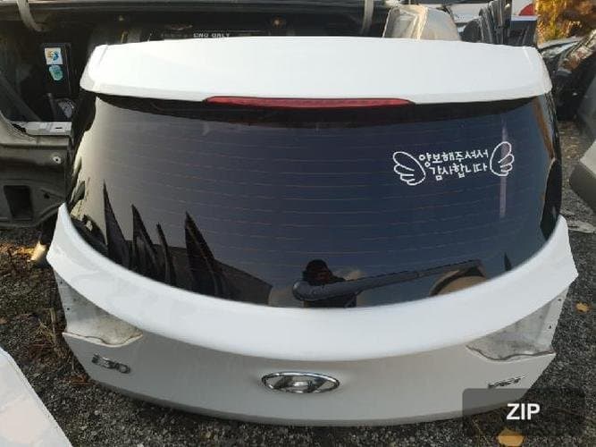 Hyundai i30 2016 — крышка багажника