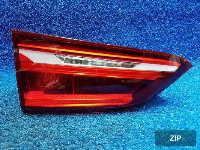 BMW X-series 2016 — задний фонарь внутренний левый 7350697-10