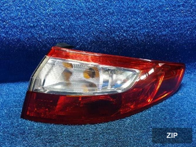 Renault SM3 2010 — фонарь задний правый наружный