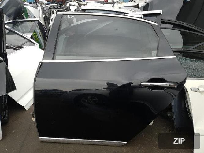 Hyundai Equus 2010 — дверь задняя левая