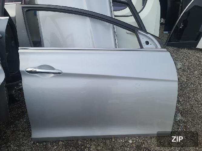 Hyundai Sonata 2010 — передняя дверь правая