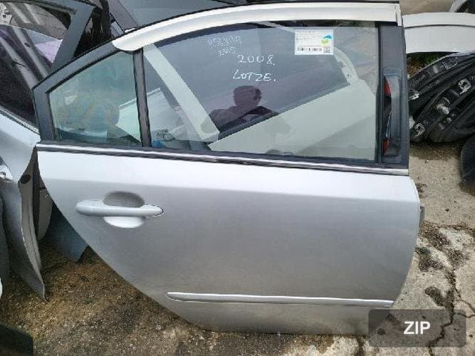 Kia Lotze 2008 — дверь задняя правая