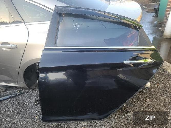 Hyundai Sonata 2011 — задняя дверь левая