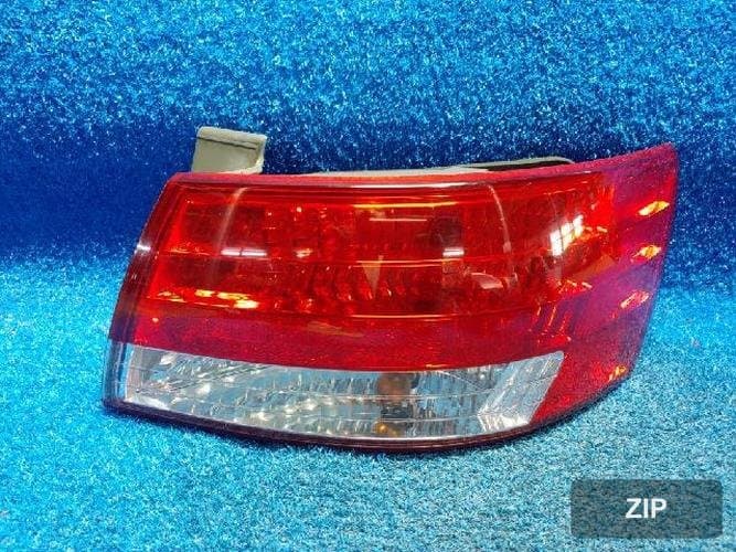Hyundai Sonata 2006 — фонарь задний правый наружный