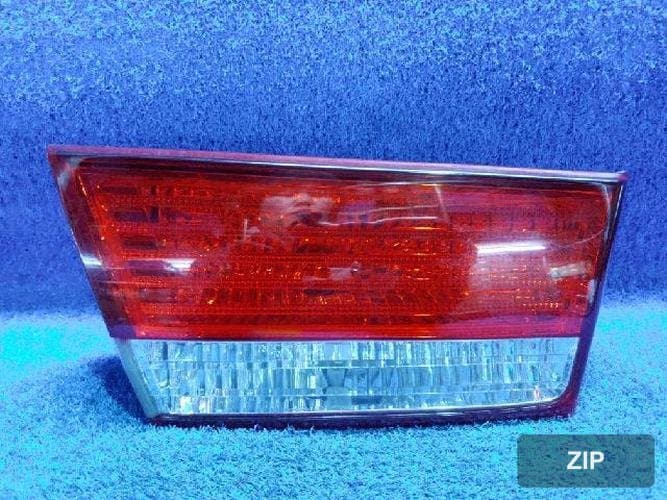 Hyundai Sonata 2010 — задний фонарь внутренний левый
