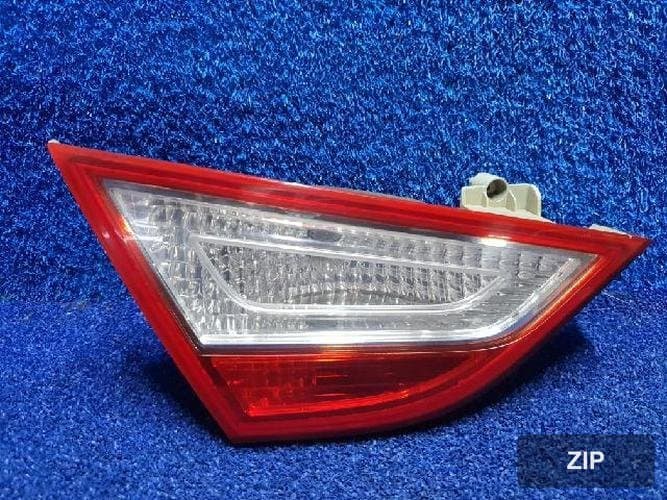 Hyundai Sonata 2010 — фонарь задний левый внутренний 1