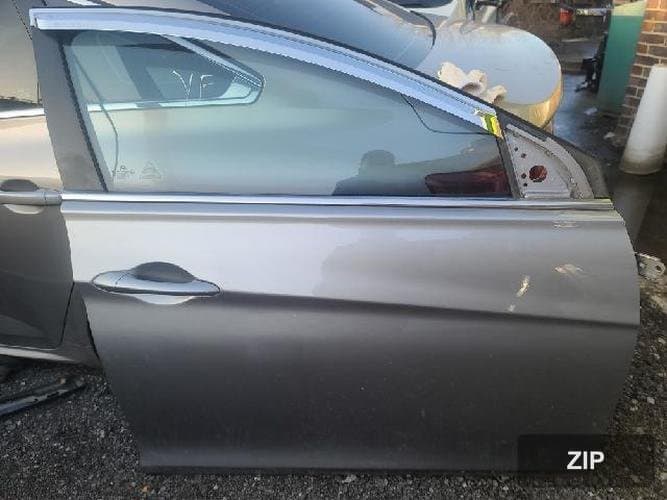 Hyundai Sonata 2011 — передняя дверь правая
