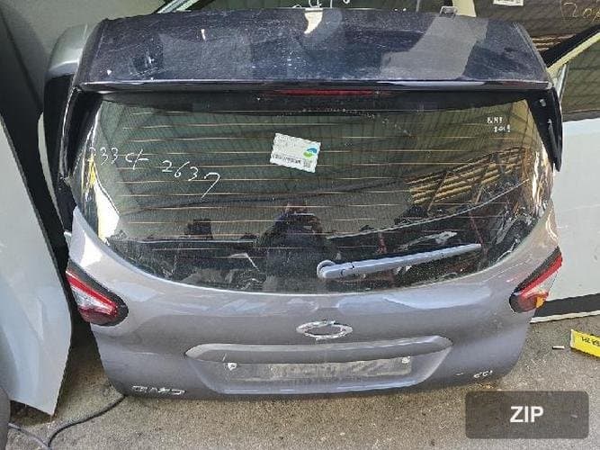 Renault QM3 2019 — крышка багажника