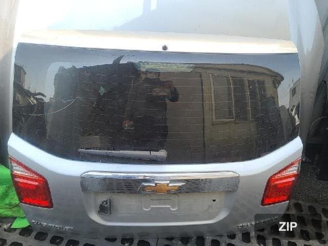 Chevrolet Orlando 2014 — крышка багажника