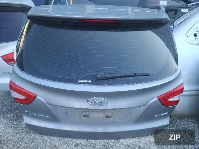 Hyundai Tucson 2013 — крышка багажника