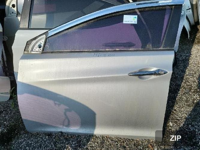 Hyundai Avante 2011 — передняя дверь левая