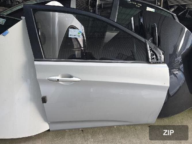 Hyundai Accent 2014 — дверь передняя правая