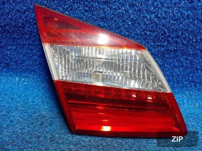 Hyundai Genesis 2012 — фонарь задний внутренний левый