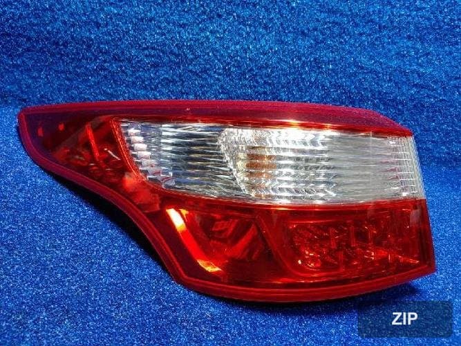 Renault SM5 2011 — фонарь задний левый наружный