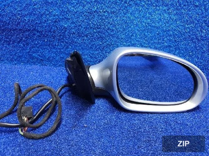 Боковое зеркало правое 3C0857934