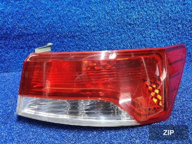 Kia Forte 2011 — фонарь задний правый (внешний)