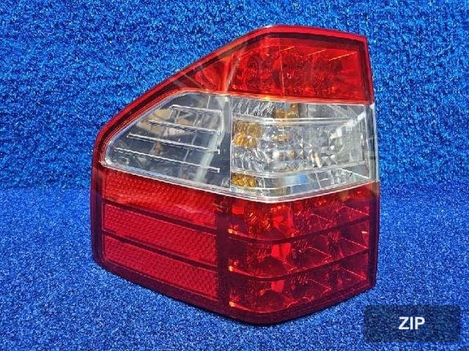 Kia Mohave 2008 — фонарь задний левый наружный 92401 2J101 1