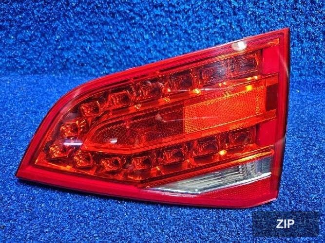 Audi A4 2011 — задний фонарь внутренний правый 8K5945094B