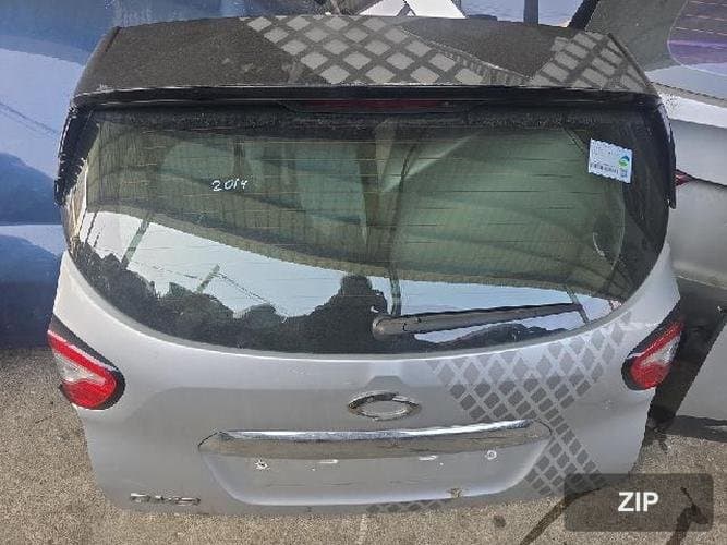 Renault QM3 2014 — крышка багажника