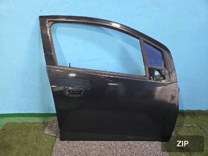 GM Daewoo Spark 2014 — дверь передняя правая (пассажирская)