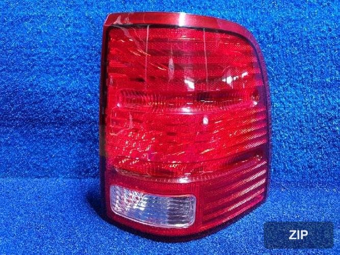 Ford Explorer 2005 — фонарь задний правый (наружный) 11550701