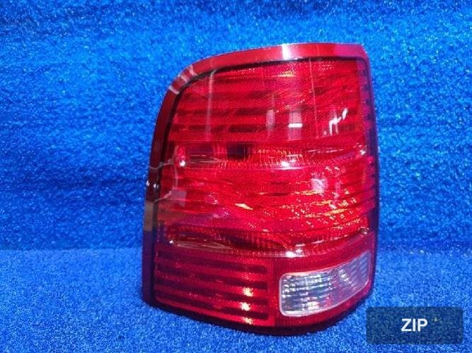Ford Explorer 2005 — задний фонарь левый наружный 11550801