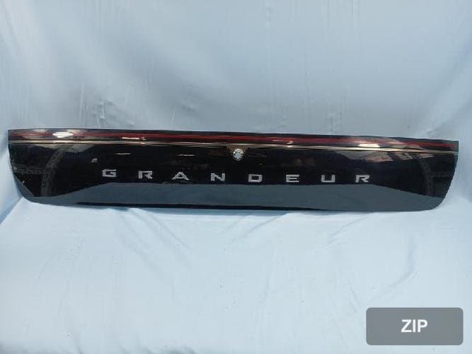 Hyundai Grandeur 2024 — фонарь задний правый внутренний (1 шт.)