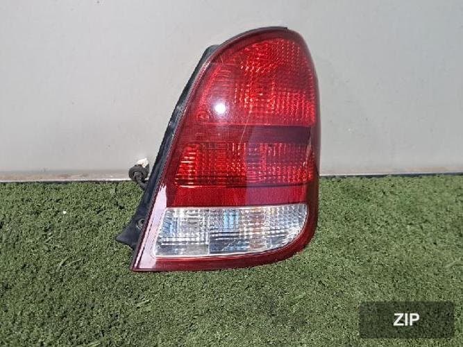 Kia Carens 2000 — фонарь задний правый наружный 2