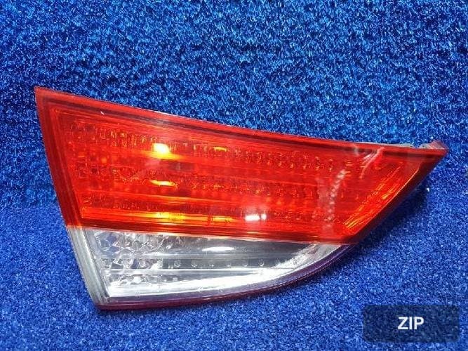 Hyundai Avante 2012 — задний фонарь левый внутренний 1