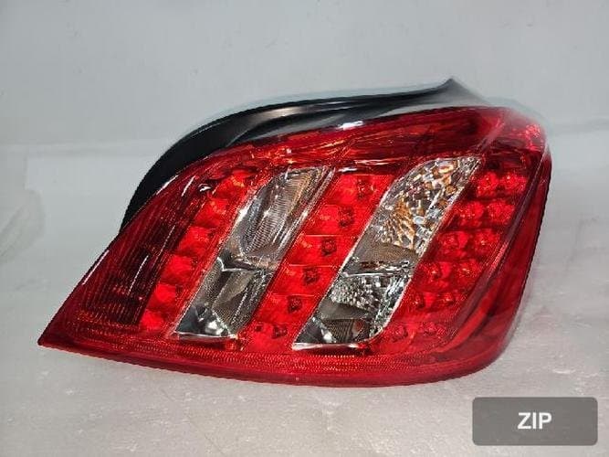 Peugeot 407 2014 — фонарь задний правый (внешний) 9686 2936 80A