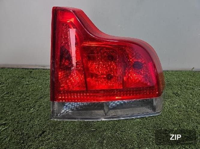 Volvo S60 2007 — задний фонарь правый