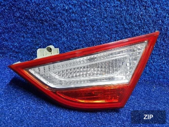 Hyundai Sonata 2010 — задний фонарь внутренний правый