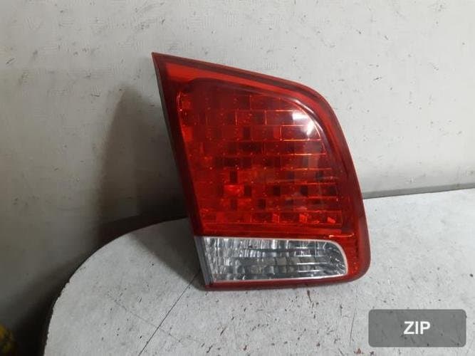Kia Sorento 2010 — задний фонарь внутренний левый 924052P000