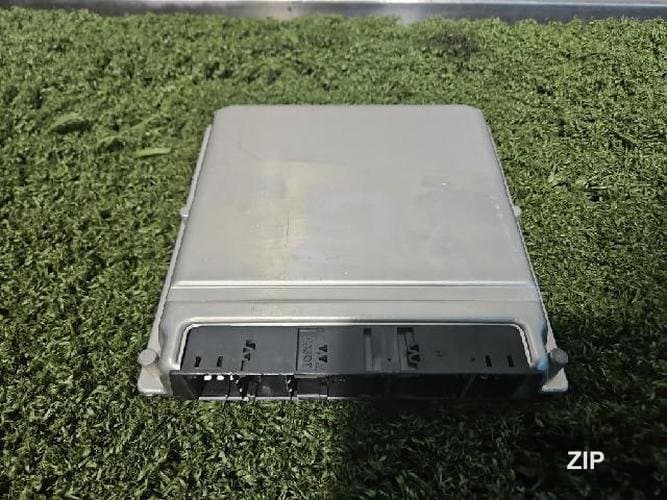Блок управления ECU A1121535379