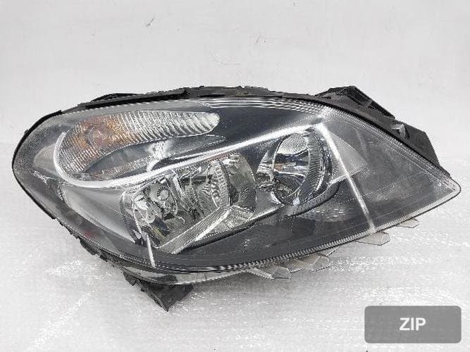 Mercedes-Benz B-Class 2013 — фара правая A246 820 02 61
