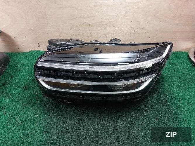 Genesis GV70 2021 — фара левая 92101AR