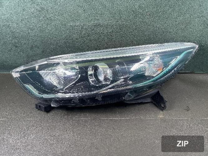 Renault QM3 2015 — фара левая